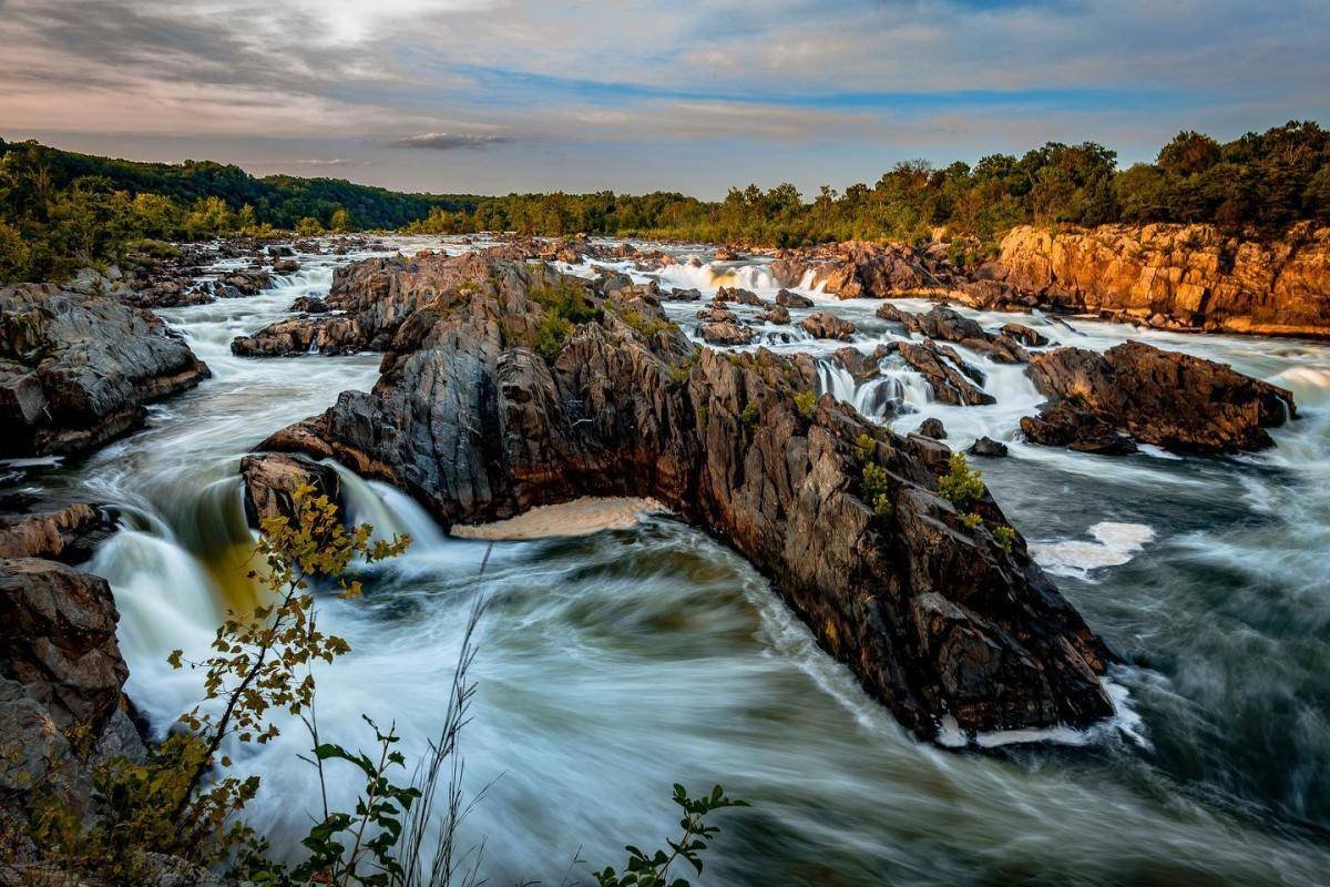 پارک گریت فالز ویرجینیا . Great Falls Park